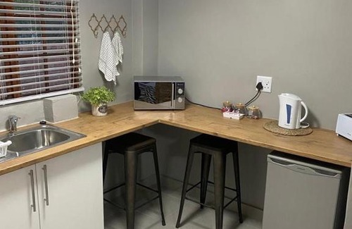 Langenhoven Park Apartment | Rest at Lieben