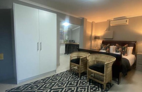 Langenhoven Park Apartment | Rest at Lieben