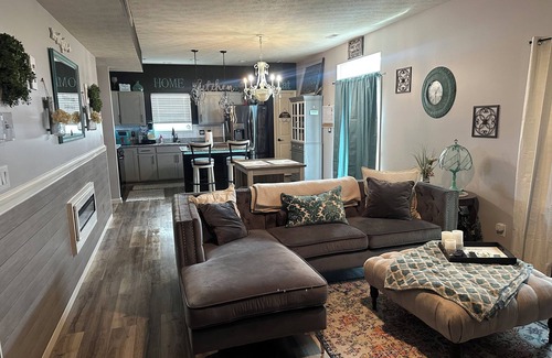Stockwell House | Rest & Relaxation Getaway near Purdue! New to Vrbo!