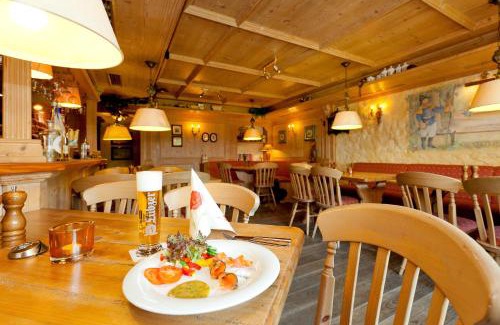 Sassnitz Hotel | Restaurant & Hotel Baumhaus Hagen