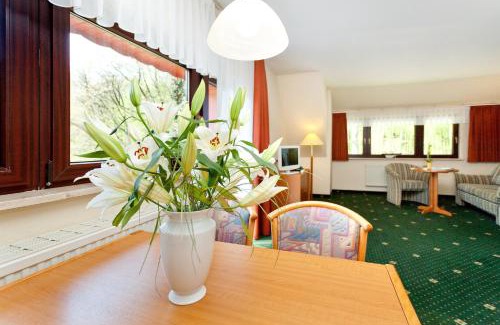 Sassnitz Hotel | Restaurant & Hotel Baumhaus Hagen