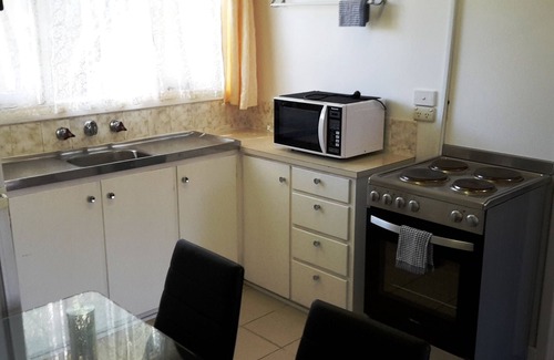 Broadwater Hotel | Restawile Motel
