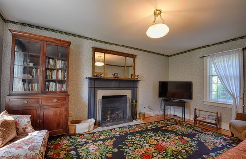 Lexington House | Restored 1840 House with Gardens in Historic Downtown