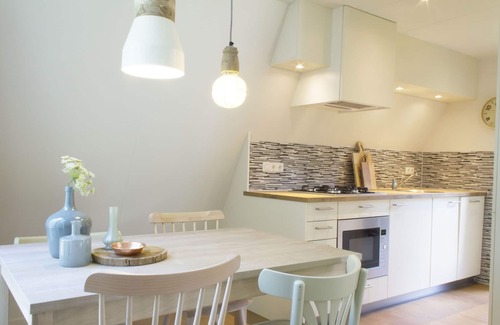 Bosgebied Hoenderloo House | Restyled bungalow with dishwasher, located on De Veluwe
