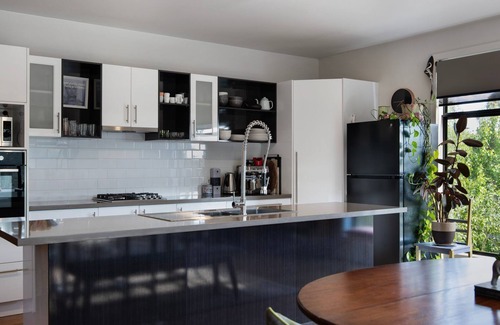 Daylesford House | Retreat 34A - stunning views, meticulous design and pet friendly