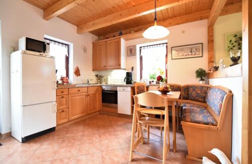 Thorstorf House | Retreat with Sauna & Garden, cleaning included