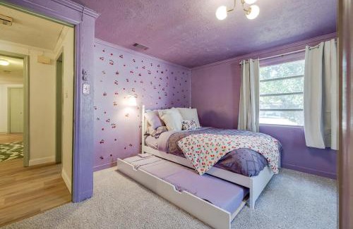 Pooler House | Retro! - 4BR Near Sav Airport