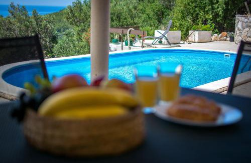 Mljet Villa | Retro apartment on island Mljet