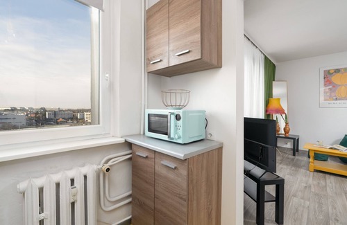 Stare Miasto District Apartment | Retro Studio With Balcony by Renters