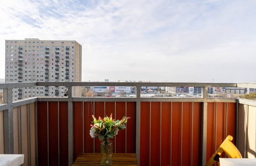 Stare Miasto District Apartment | Retro Studio With Balcony by Renters