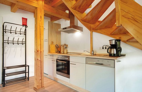 Jungholz Apartment | 'Reuterwanne' holiday flat with mountain views, large garden and private terrace