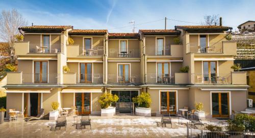 Monforte d'Alba Apartment | Réva Residences and Pool