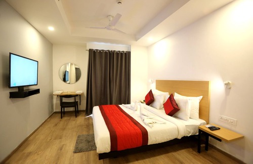 Chhatarpur Hotel | Revking at Rudra INN