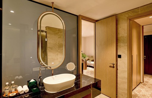 Hoan Kiem Hotel | REY Hotel Hanoi