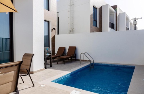 Mina Al Arab Villa | RH- 4BR spacious Private Pool Villa near Beach, Resort in RAK