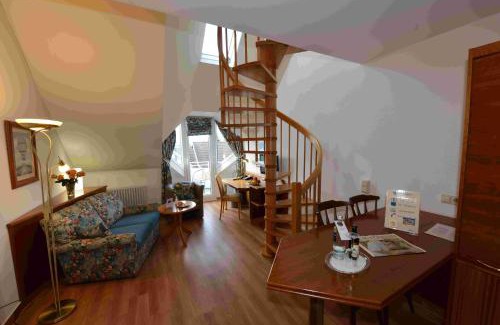 Kaltenengers Hotel | Rheinhotel Larus