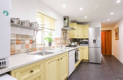 Rhoscolyn Cottage | RHYD Y BONT BACH, pet friendly, with open fire in Rhoscolyn