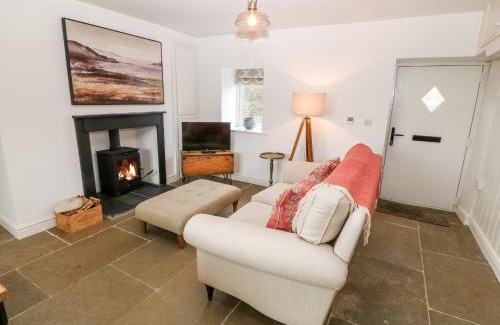 Ty Croes House | Rhytty Bach