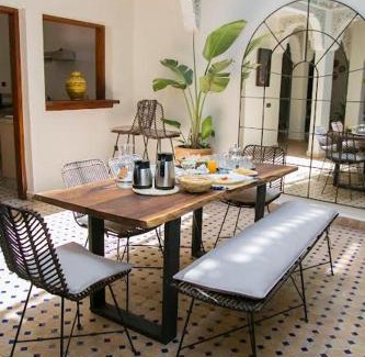Bab Taghzout House | Riad Sabria