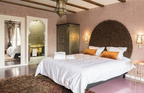 Tours Hotel | RIAD SPA Les portes de l'Orient TOURS