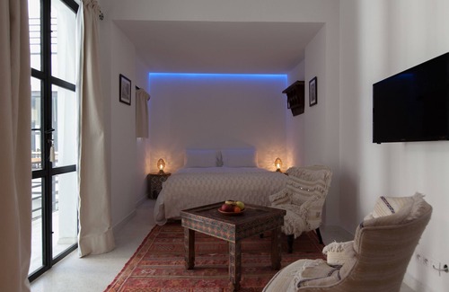Bab Doukkala House | Riad Zebrakaro