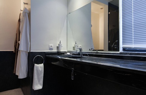 Bab Doukkala House | Riad Zebrakaro