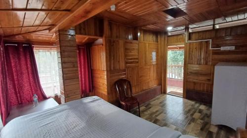 Shillong Bed & Breakfast | Ribsweet Treetops Bed and Breakfast