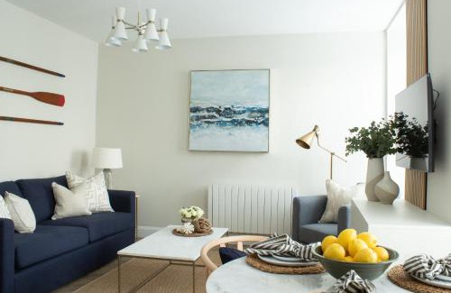 Aberaeron Apartment | Richardson Apartment