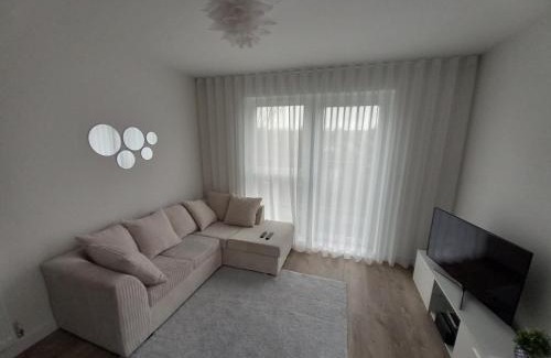 Loughton House | Richfield Lux
