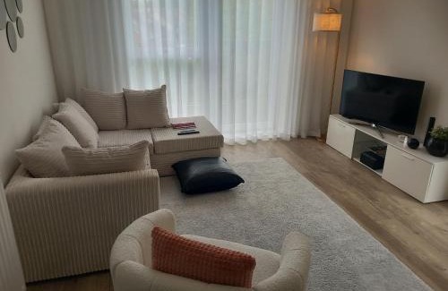 Loughton House | Richfield Lux