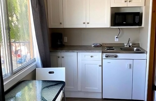 Okanagan-Similkameen Hotel | Richter Pass Beach Resort
