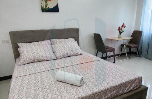 Davao Hotel | RiCres Hometel Double Bed R124