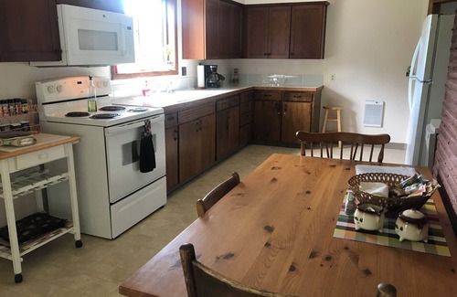 Ridgefield House | Ridgefield Spacious Country-Side Home