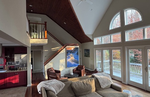 Stratton and Bromley Ski Areas House | RidgeHouse@SnowValley -Enjoy a great Vermont escape all 4 seasons-entire family!
