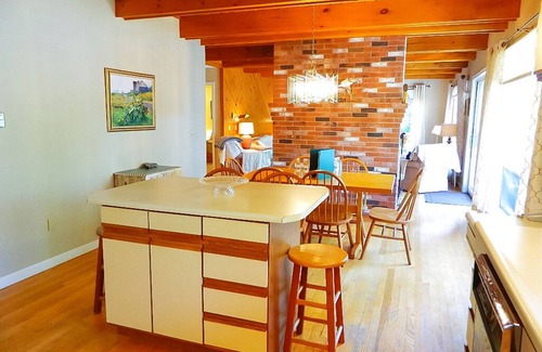 Rangeley House | Riesses Peace - Beautiful 4 bedroom, 3 bath home on Cupsuptic Lake