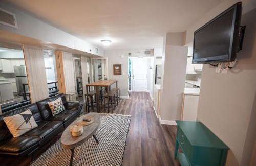 Las Vegas Strip Apartment | Right on The Strip - 3BR Condo 1110