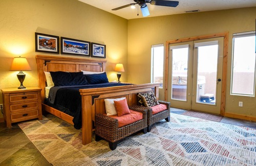 Moab South Valley House | Rim Village I1