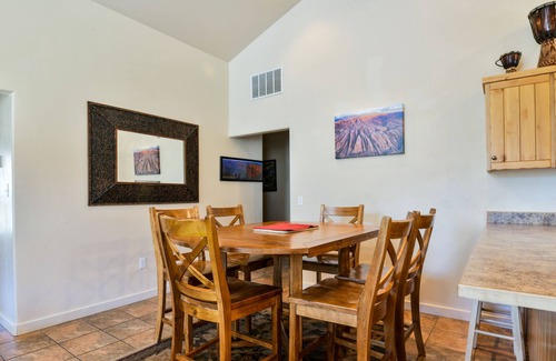 Moab South Valley House | Rim Village Y3