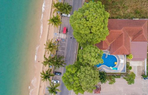 Bang Sare Villa | RimLay Beachfront Pool Villa
