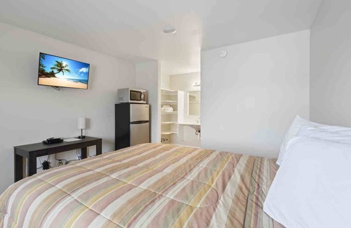 Williamsburg Hotel | Rio Grande Motel