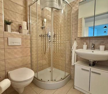 Kecskemet Apartment | Rita Apartman privát parkolóval és erkéllyel