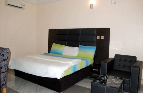 Enugu Hotel | Ritz-Carinton Suites