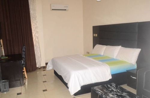 Enugu Hotel | Ritz-Carinton Suites