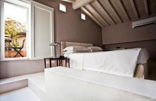 Isolotto Apartment | Riva Lofts Florence