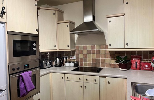 Cardiff House | River Bay