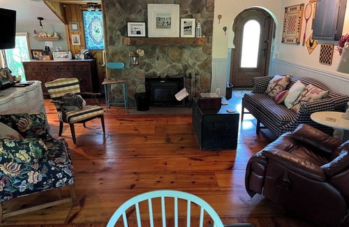 Scottsville Cottage | River cabin on the banks of the Genesee