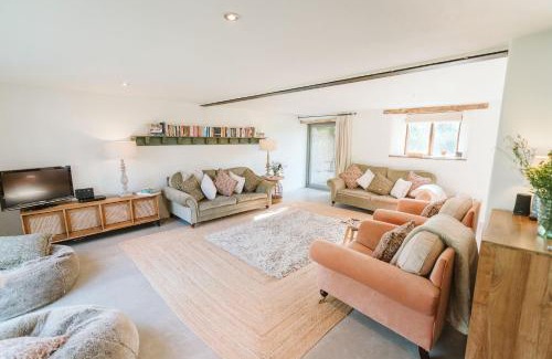 Three Cocks House | River Cottage By Birch Stays