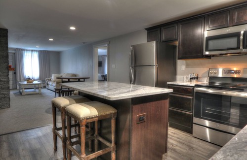 Gatlinburg Hotel | River Edge Inn