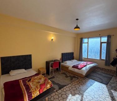 Vashist Hotel | River Front Cottage