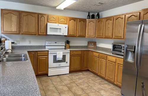 Mountain Home House | River-front home perfect for a getaway or fishing excursion. Pet-friendly!